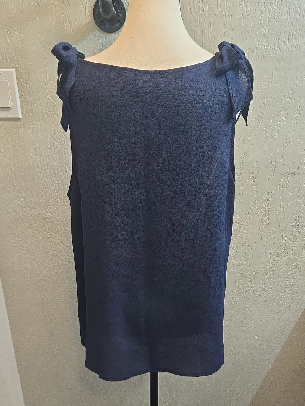 Michael Kors Navy Grommet Tie-Shoulder V-Neck Sleeveless Blouse